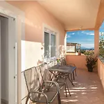 Scenic Elegant Krk With Balcony And Pool * 크르크