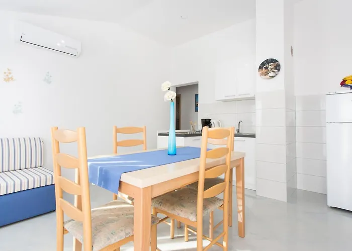Apartment Scenic Elegant Krk With Balcony And Pool *