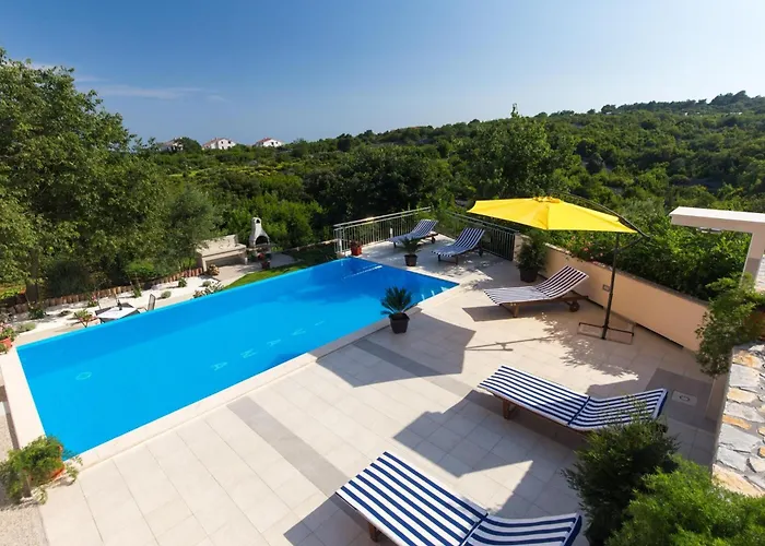 Scenic Elegant Krk With Balcony And Pool