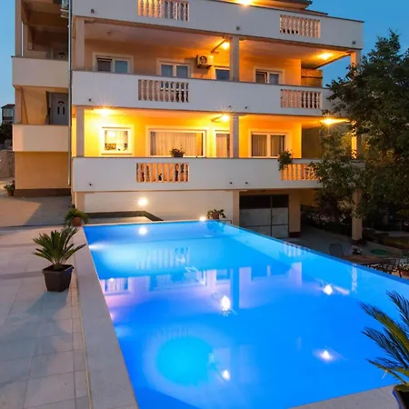 Scenic Elegant Krk With Balcony And Pool Apartment *