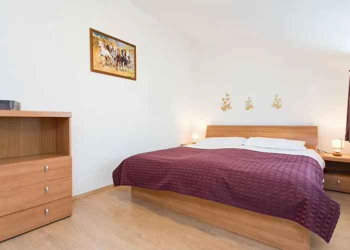 Scenic Elegant Krk With Balcony And Pool Apartman