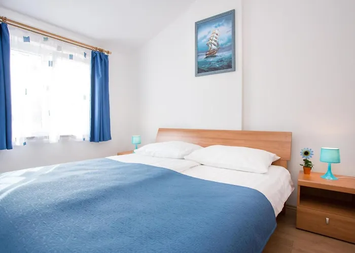 Scenic Elegant Krk With Balcony And Pool Apartman
