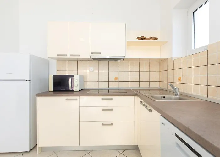 Scenic Elegant Krk With Balcony And Pool Apartman Krk Town