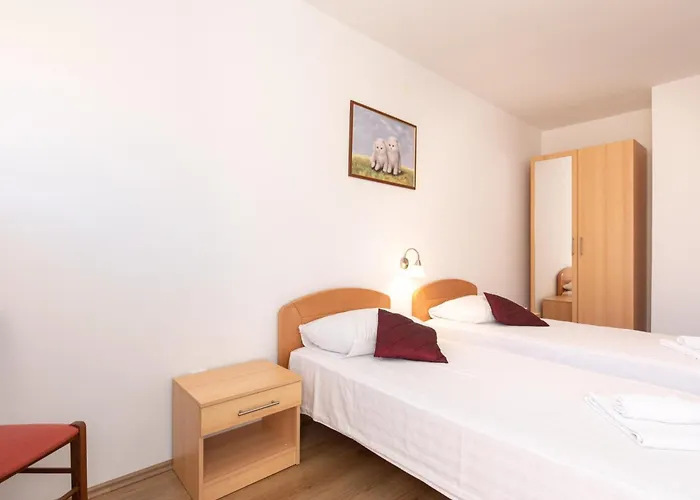Apartman Scenic Elegant Krk With Balcony And Pool Krk Town